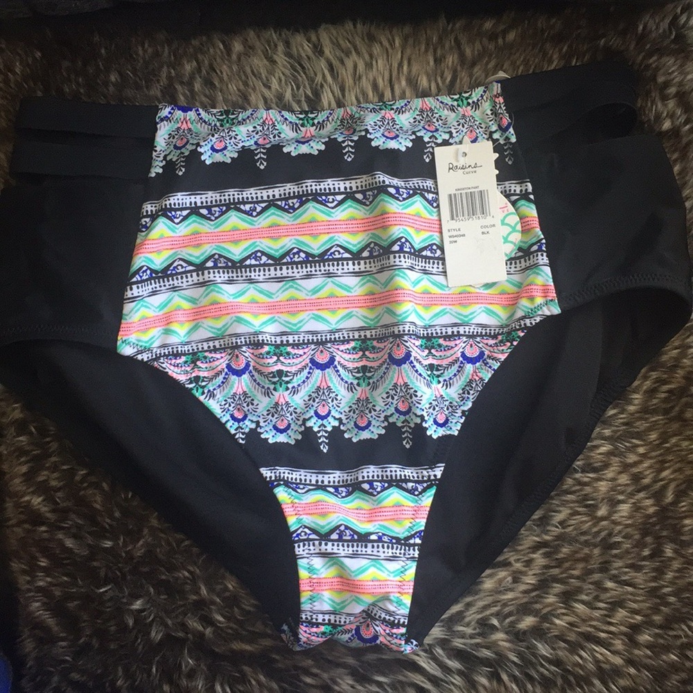 Raisins curve hipster bikini bottom